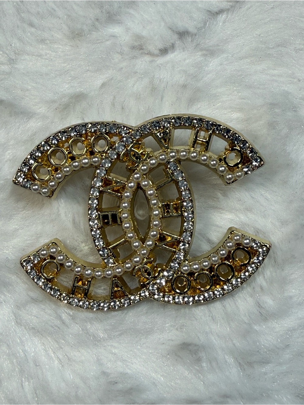 Gold-Tone Charm with Rhinestones and Pearls